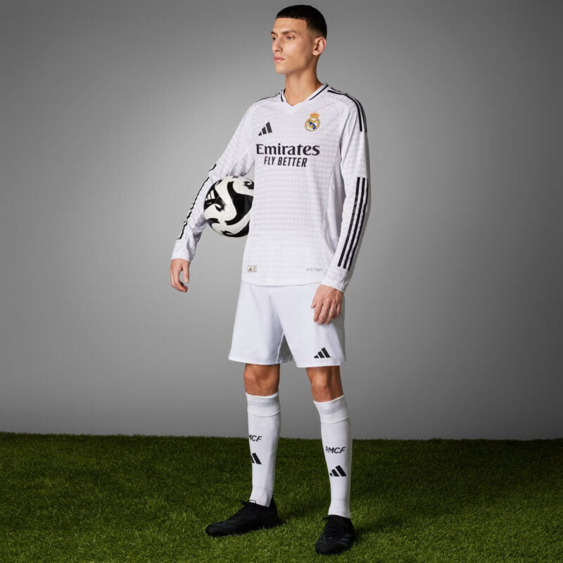 Real Madrid 2024 25 Home Full Sleeve Player Version 10